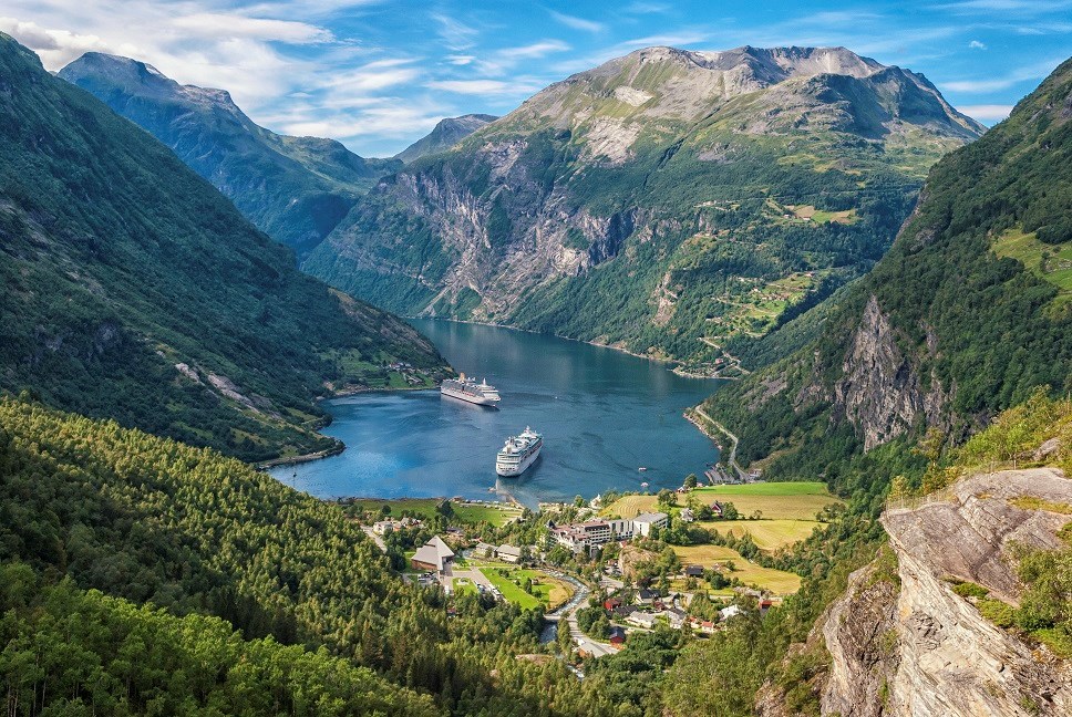 self drive tours in norway